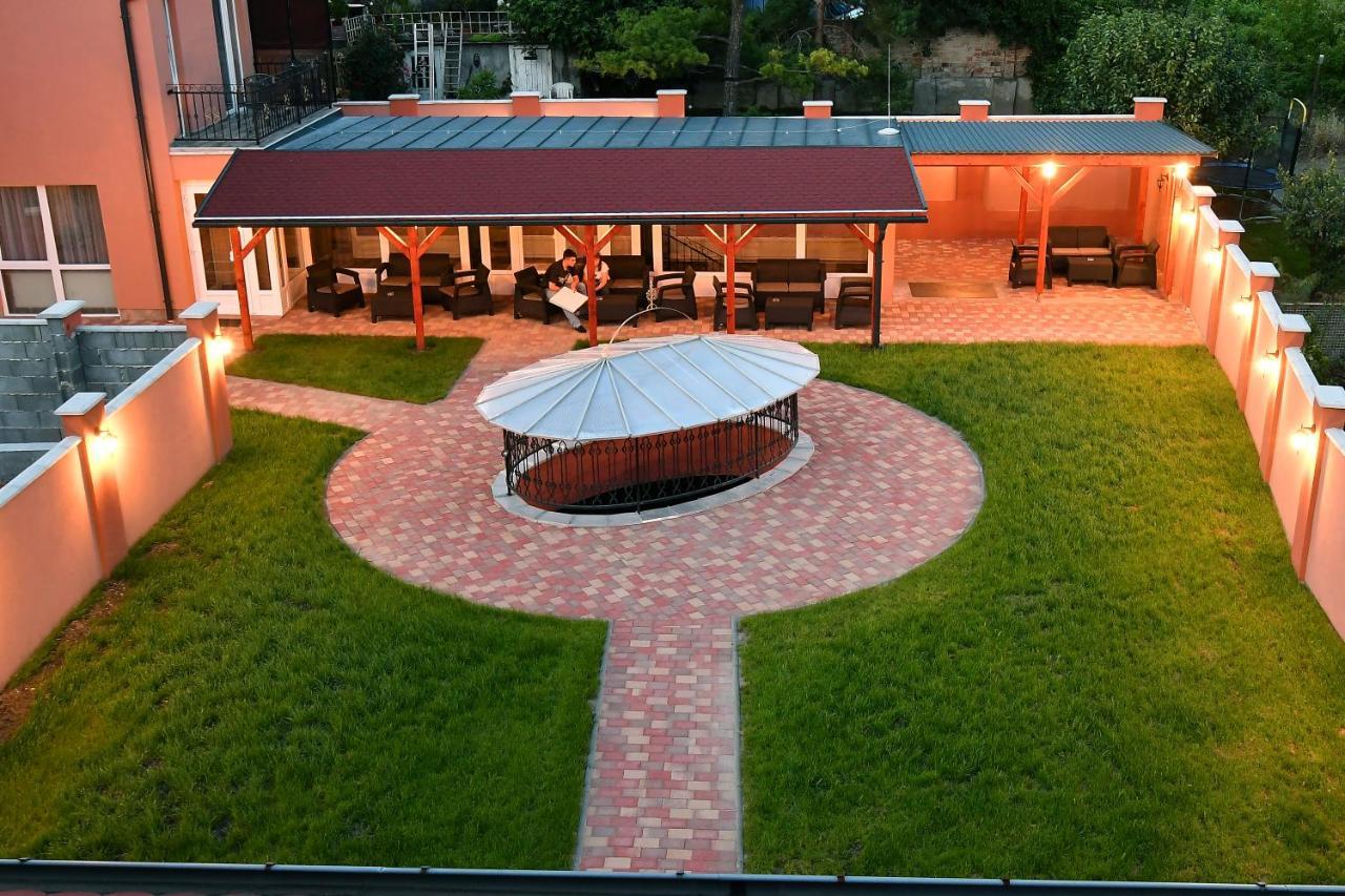 Hotel Barbakan Pécs Eksteriør billede