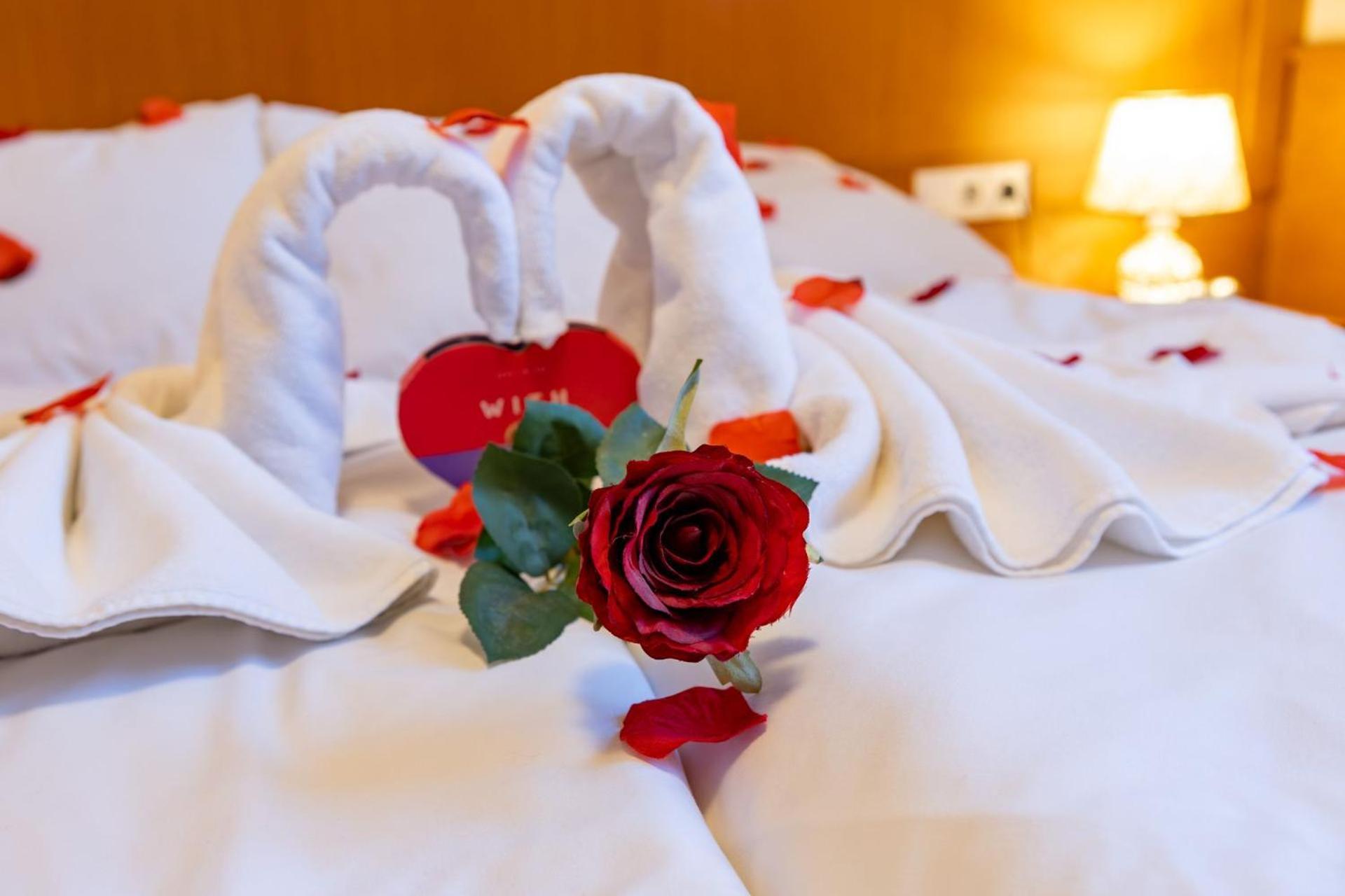 Hotel Barbakan Pécs Eksteriør billede